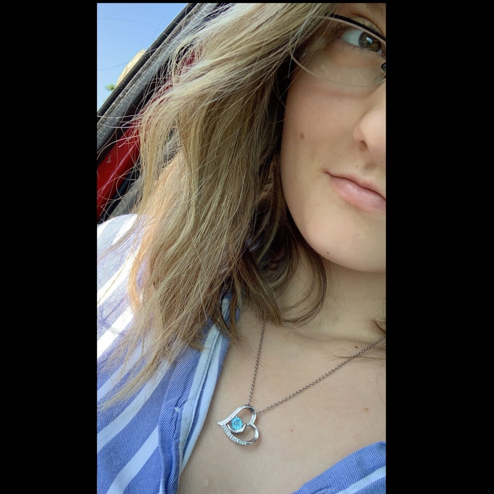 Meet your Posher, Jessica